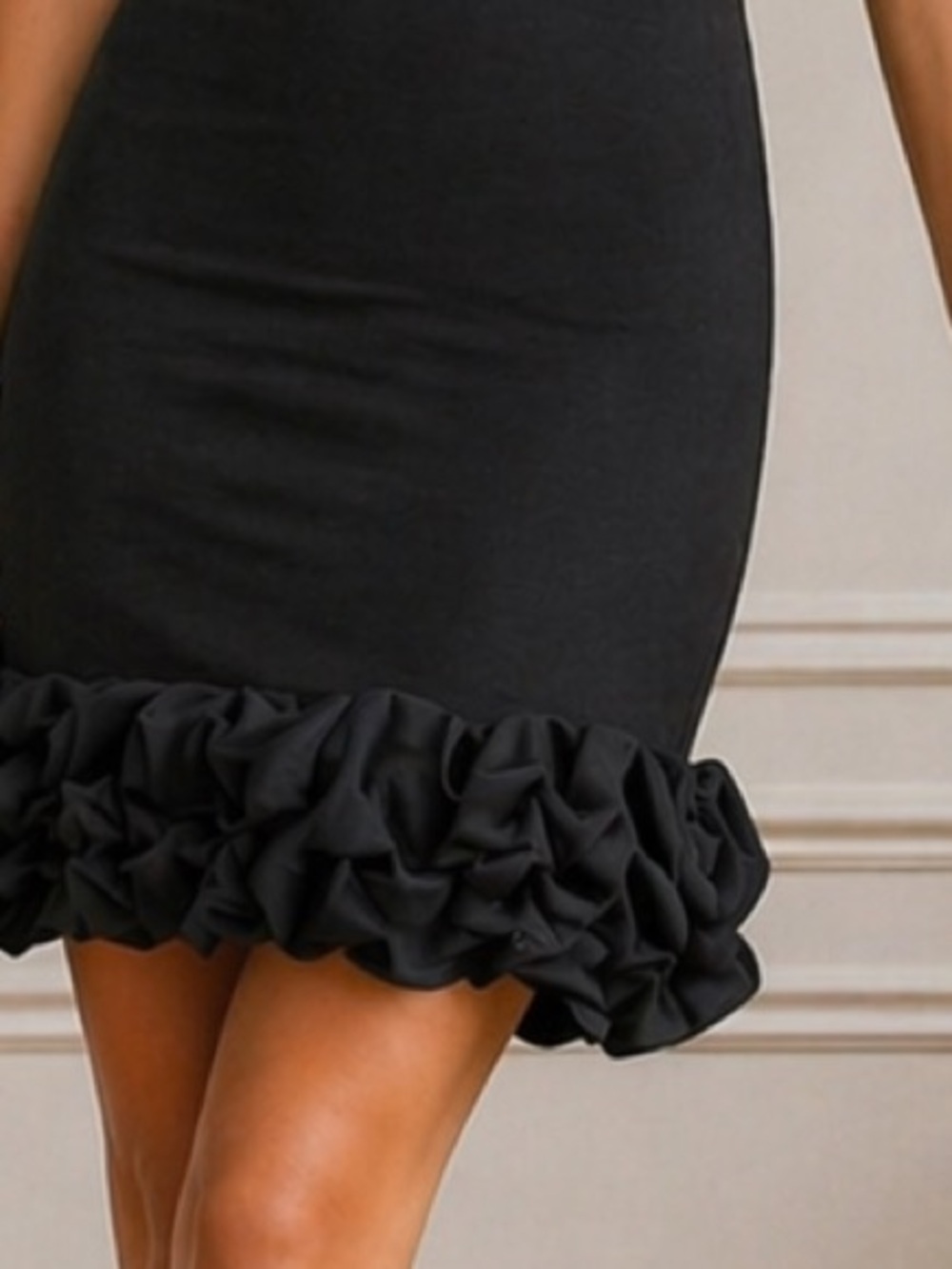 ZARA Black Structured Mini Skirt with Voluminous‎ Ruffle Hem - XS
